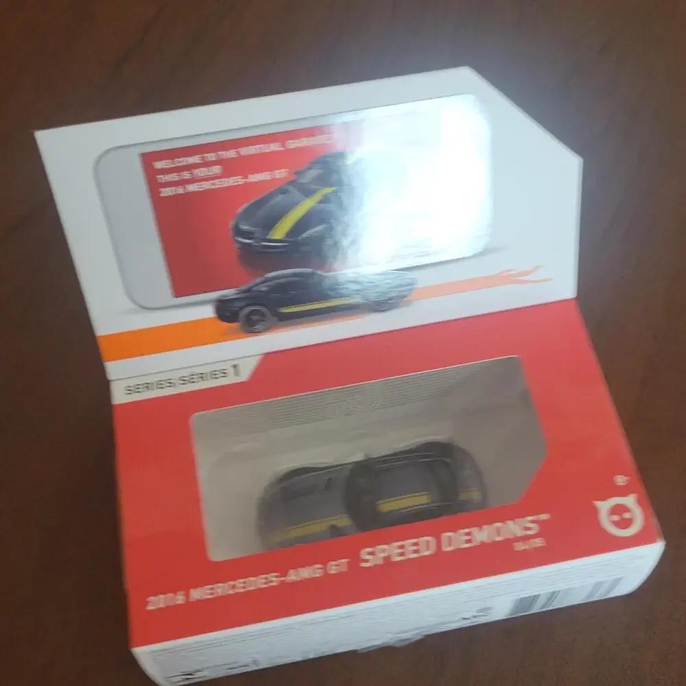 Hot Wheels 2019 Hot Wheels ID 2016 Mercedes AMG GT 1:64 Scale Die Cast Model Car
